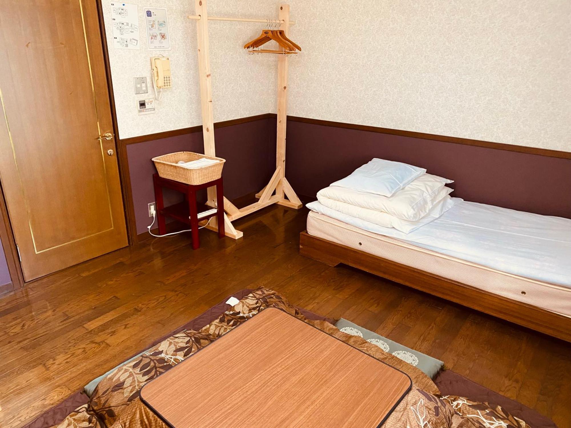 Guest House Nishiborakan Ґудзьо Екстер'єр фото
